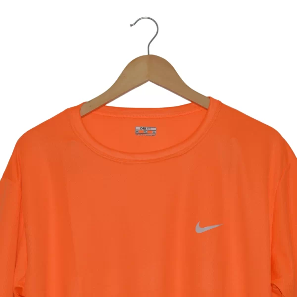 Camiseta Dry-Fit Nike Laranja - Image 2