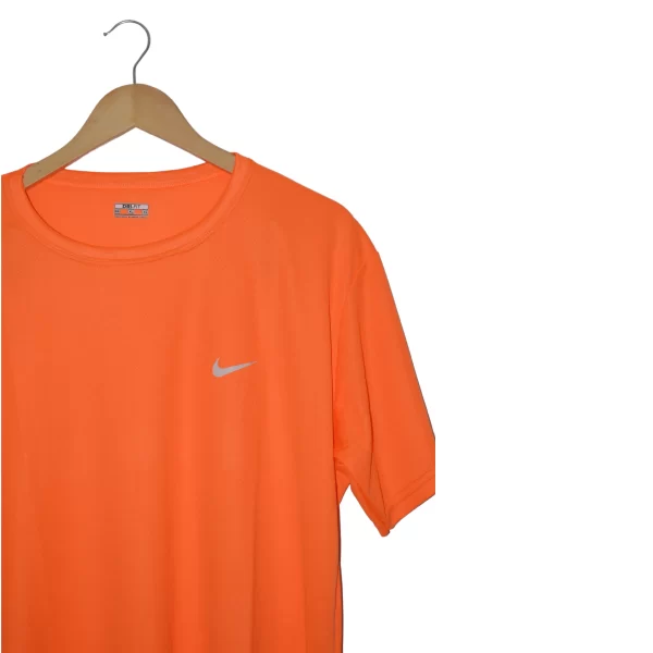 Camiseta Dry-Fit Nike Laranja - Image 3